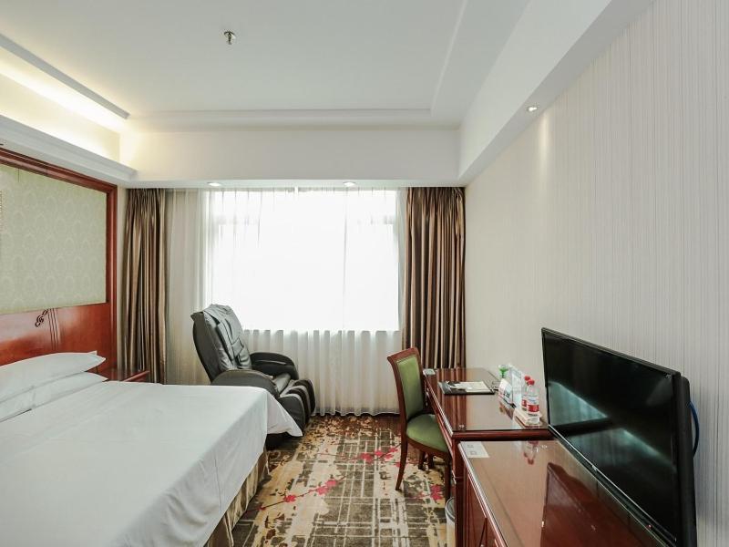 Vienna Hotel Dongguan Hou street Wanda Plaza Bagian luar foto