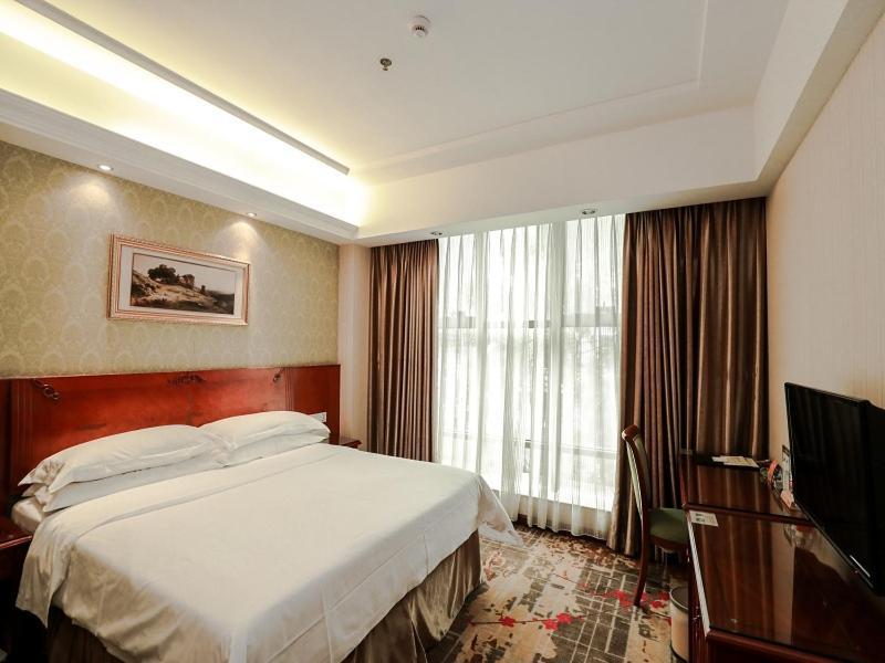 Vienna Hotel Dongguan Hou street Wanda Plaza Bagian luar foto