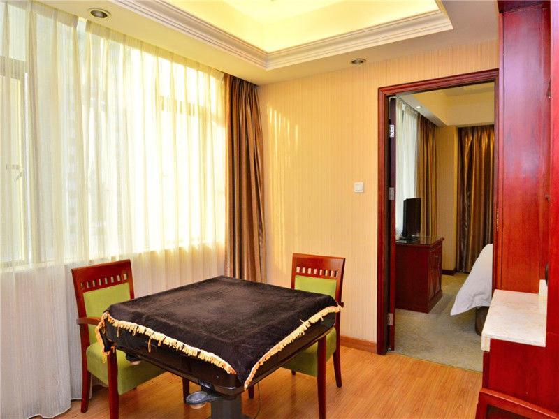 Vienna Hotel Dongguan Hou street Wanda Plaza Bagian luar foto