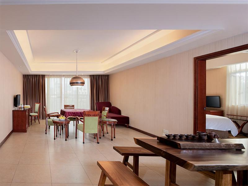 Vienna Hotel Dongguan Hou street Wanda Plaza Bagian luar foto
